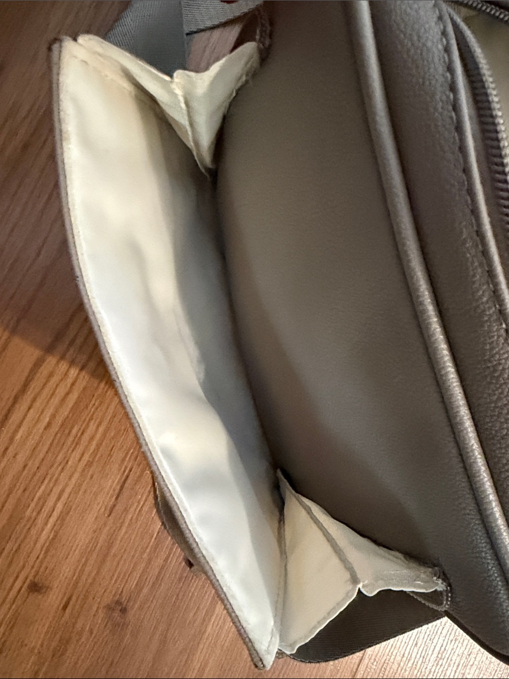ayla & co Gray Crossbody Satchel - Picture 3 of 6